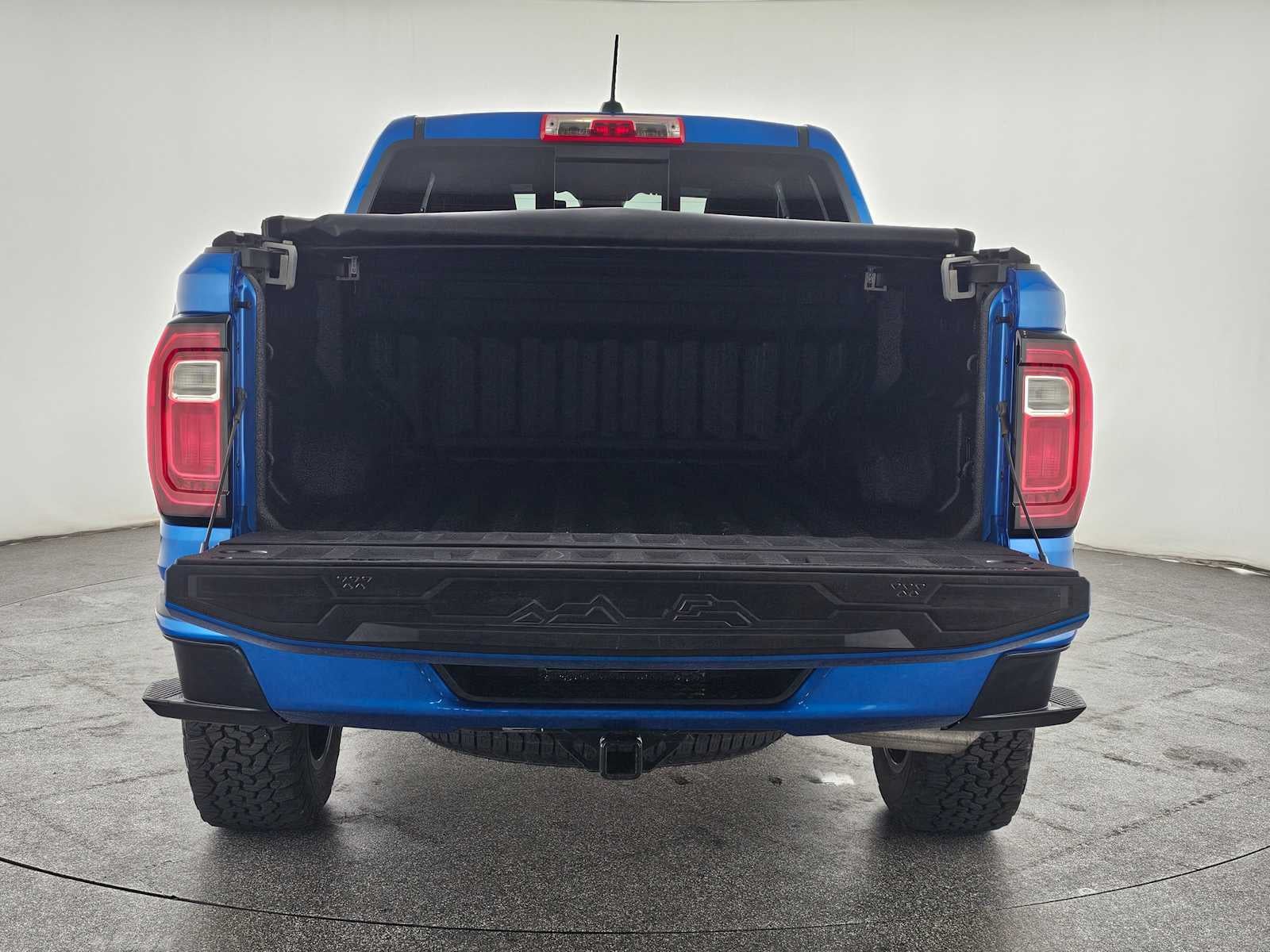 2023 GMC Canyon 4WD AT4