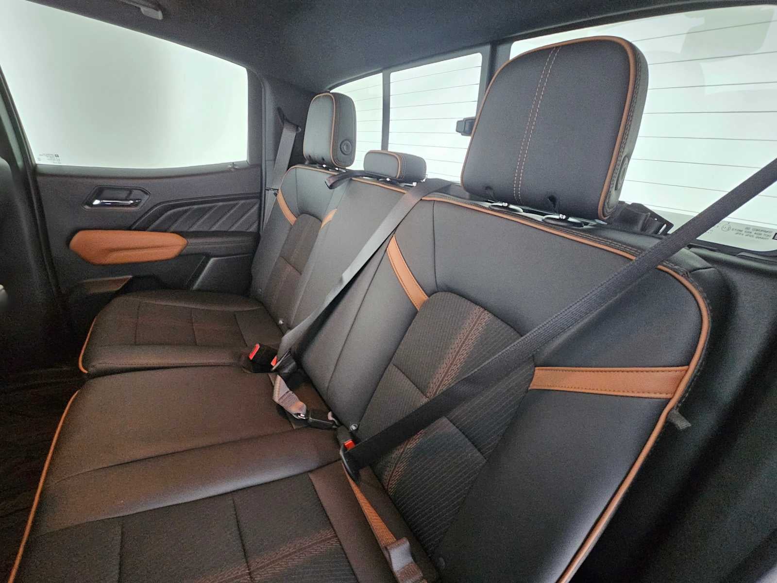 2023 GMC Canyon 4WD AT4