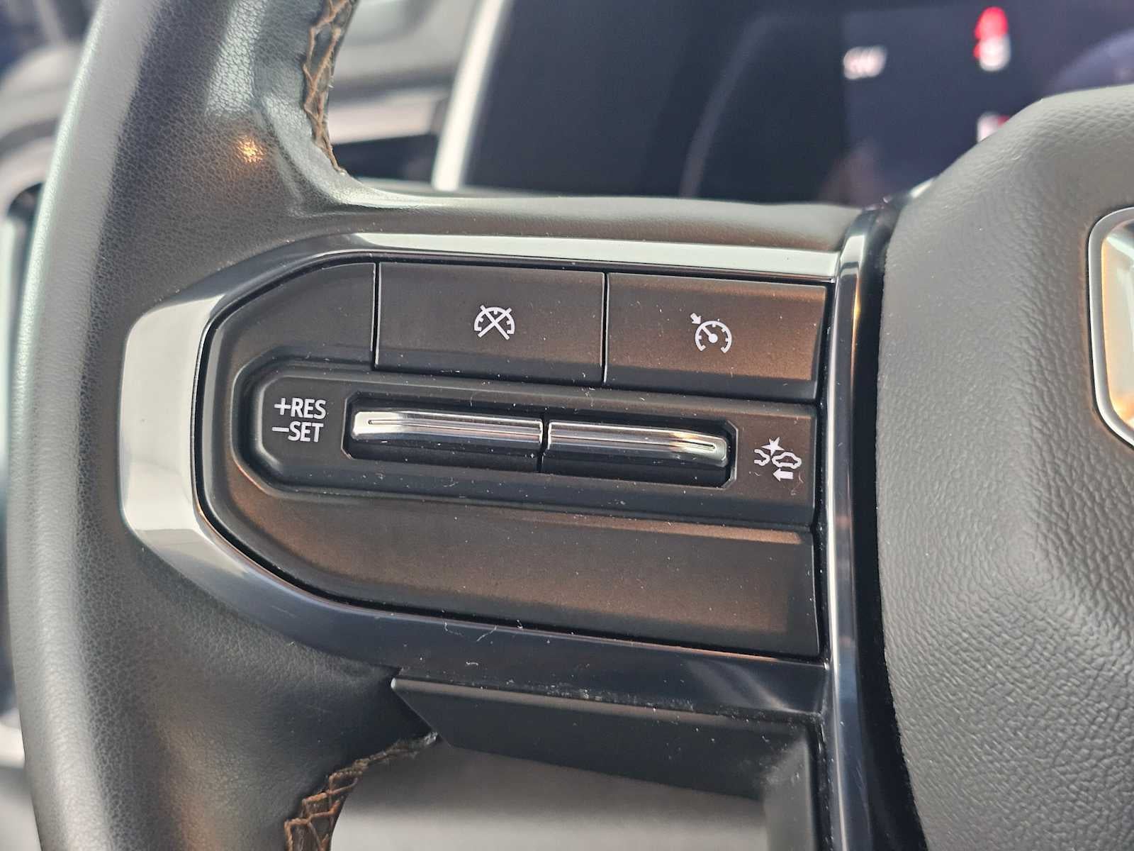 2023 GMC Canyon 4WD AT4