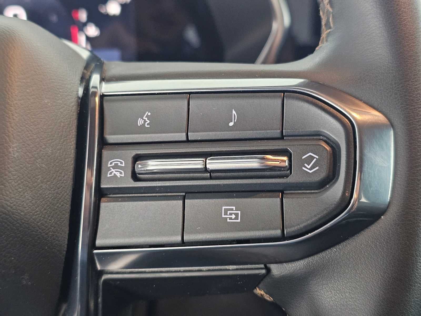 2023 GMC Canyon 4WD AT4