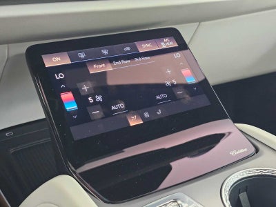 2026 Cadillac VISTIQ Sport