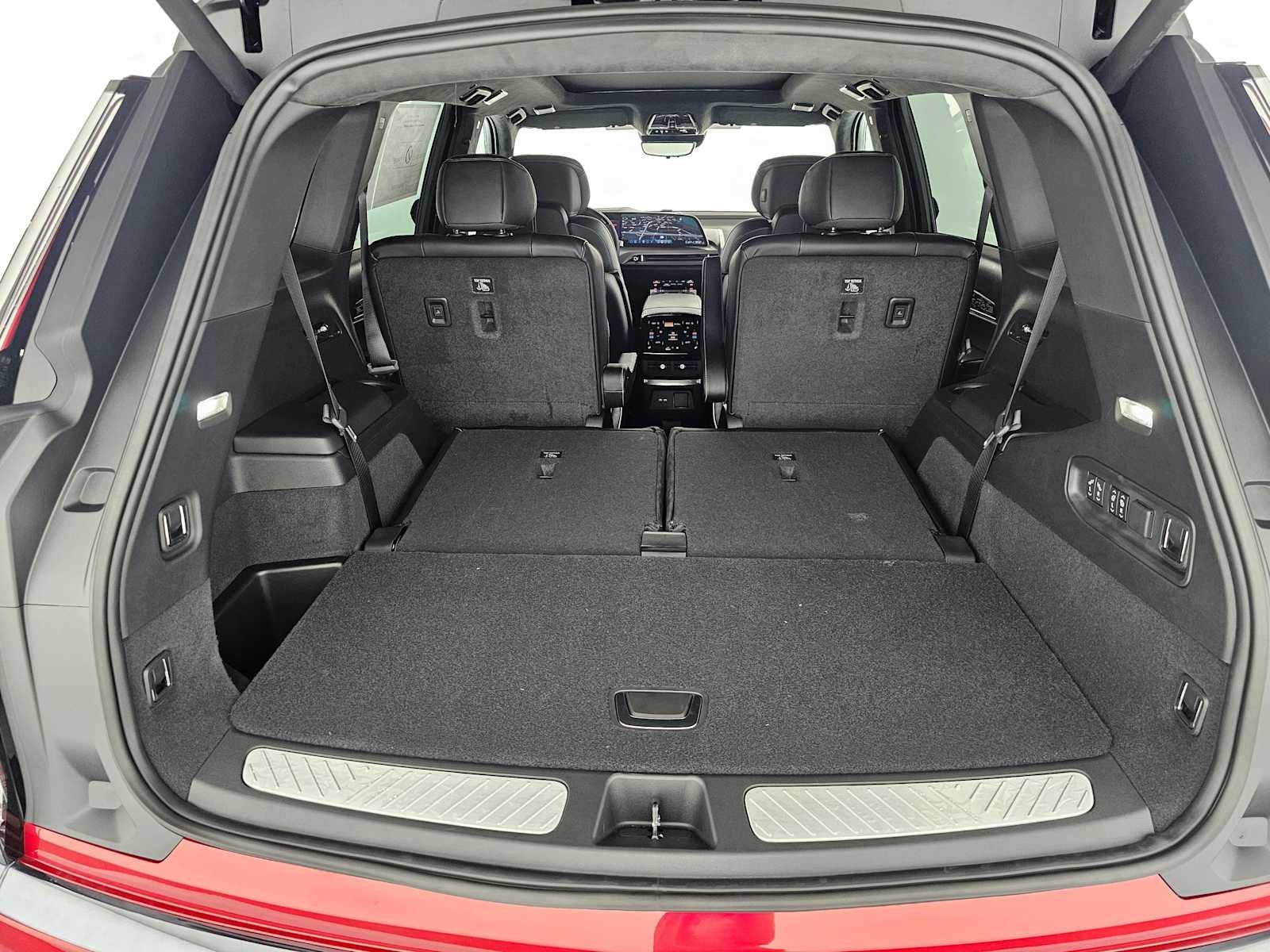 2026 Cadillac VISTIQ Platinum