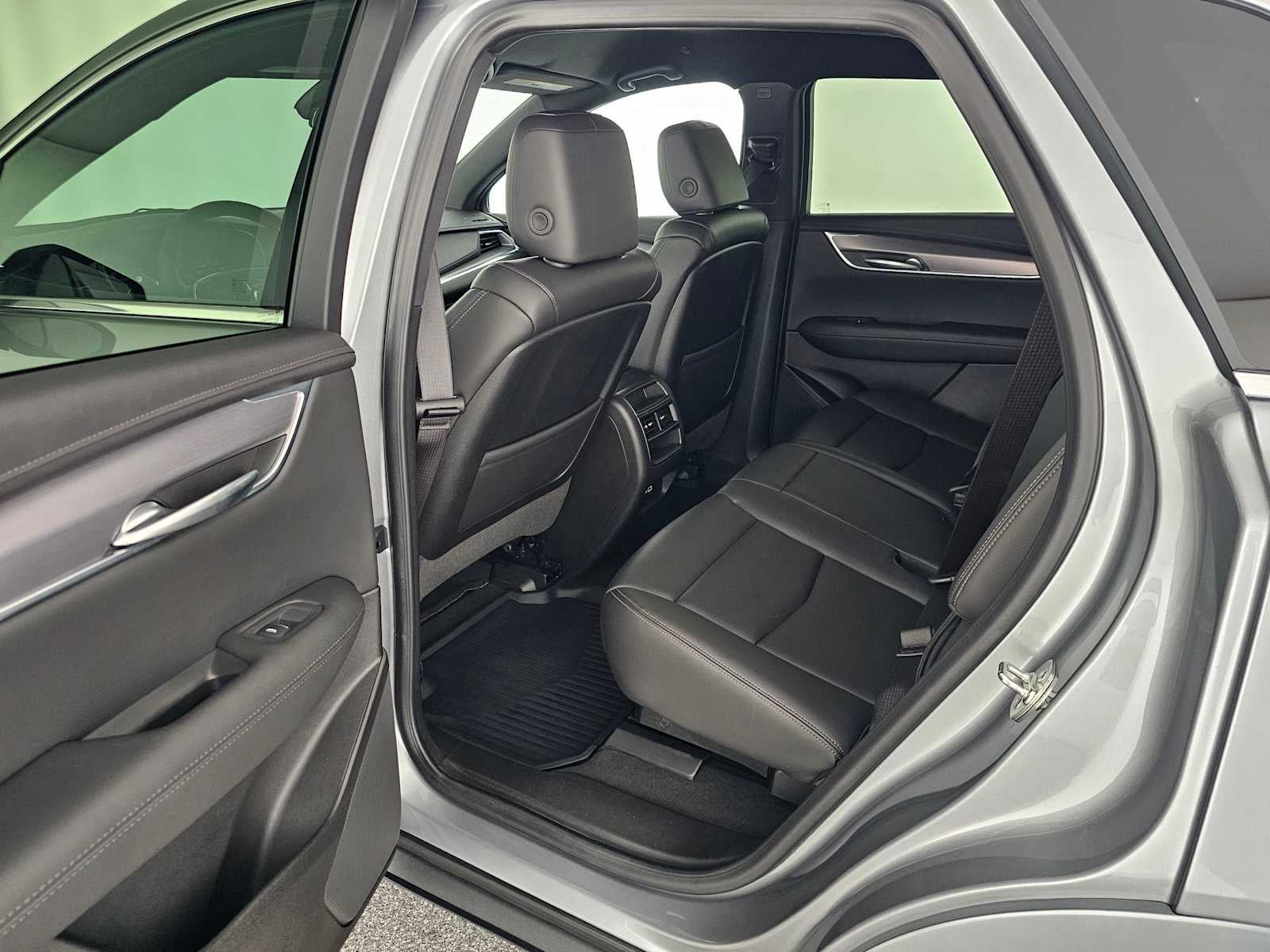 2026 Cadillac XT5 FWD Luxury