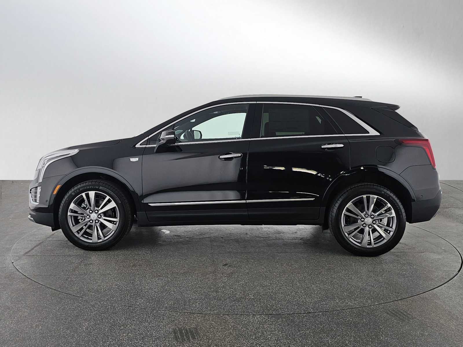 2026 Cadillac XT5 FWD Premium Luxury