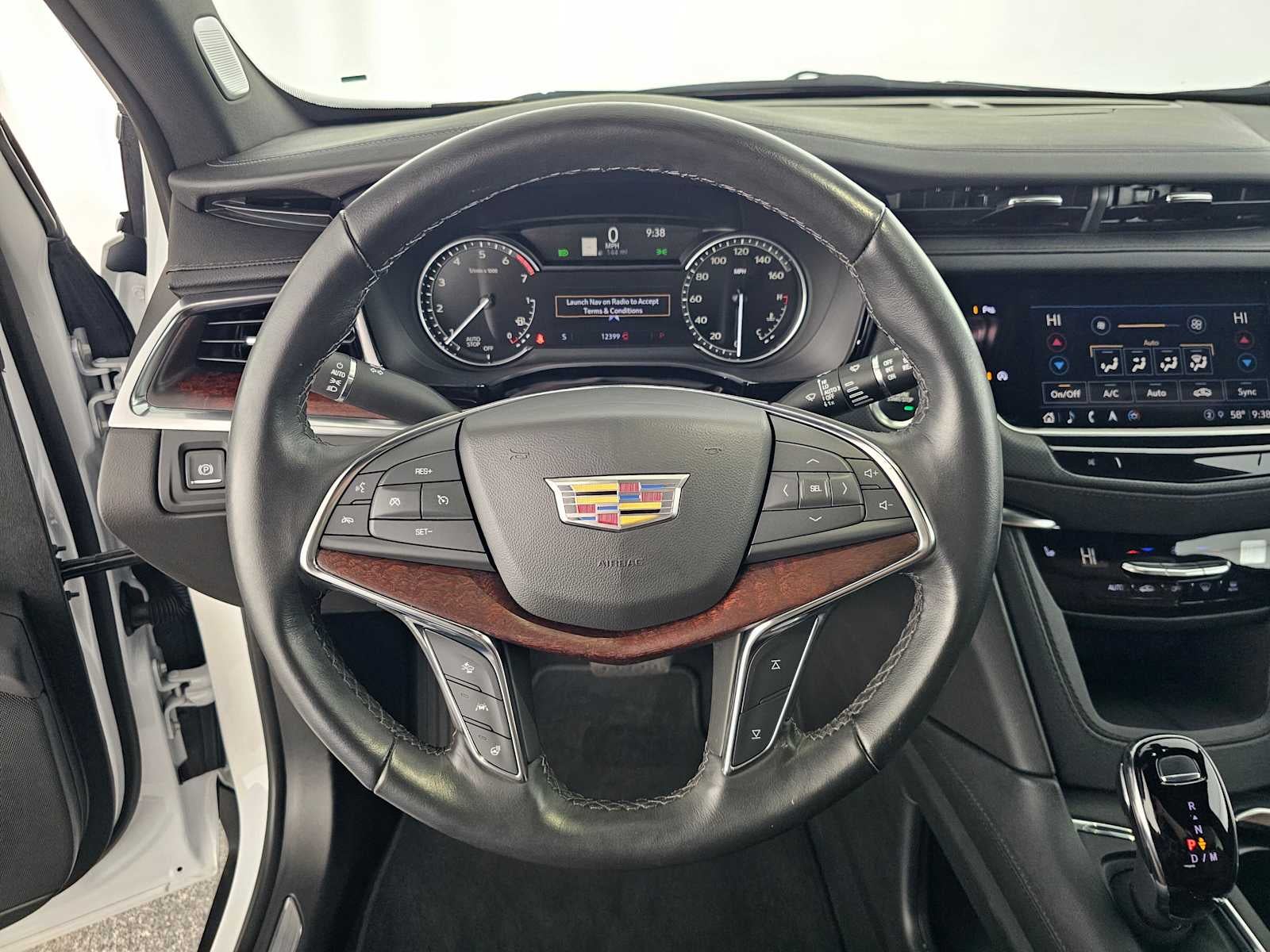 2023 Cadillac XT5 FWD Premium Luxury