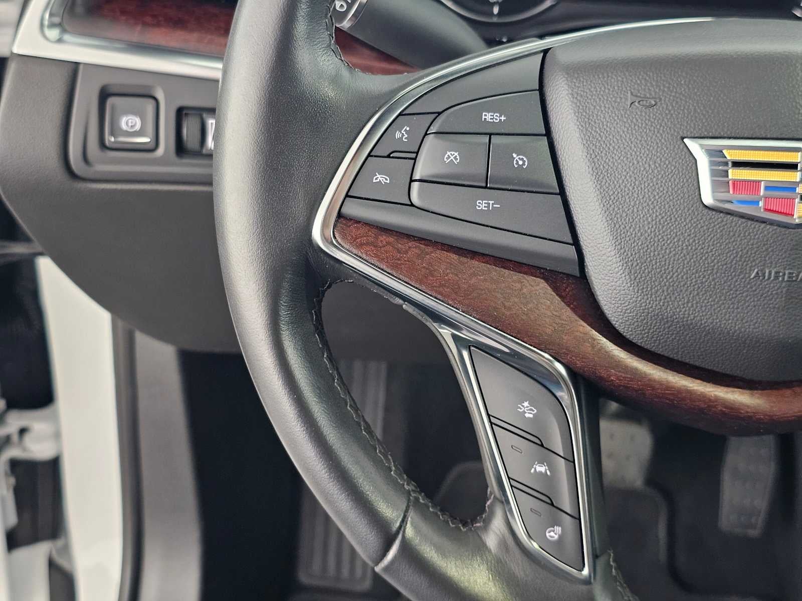 2023 Cadillac XT5 FWD Premium Luxury