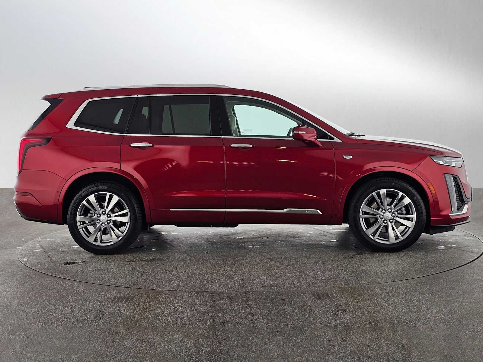 2024 Cadillac XT6 FWD Premium Luxury