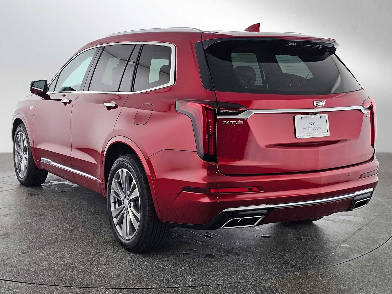 2024 Cadillac XT6 FWD Premium Luxury