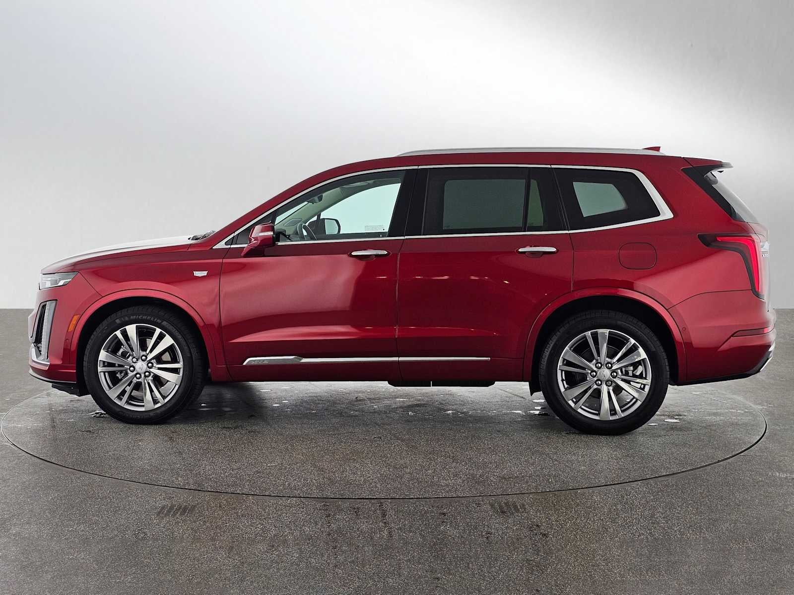 2024 Cadillac XT6 FWD Premium Luxury