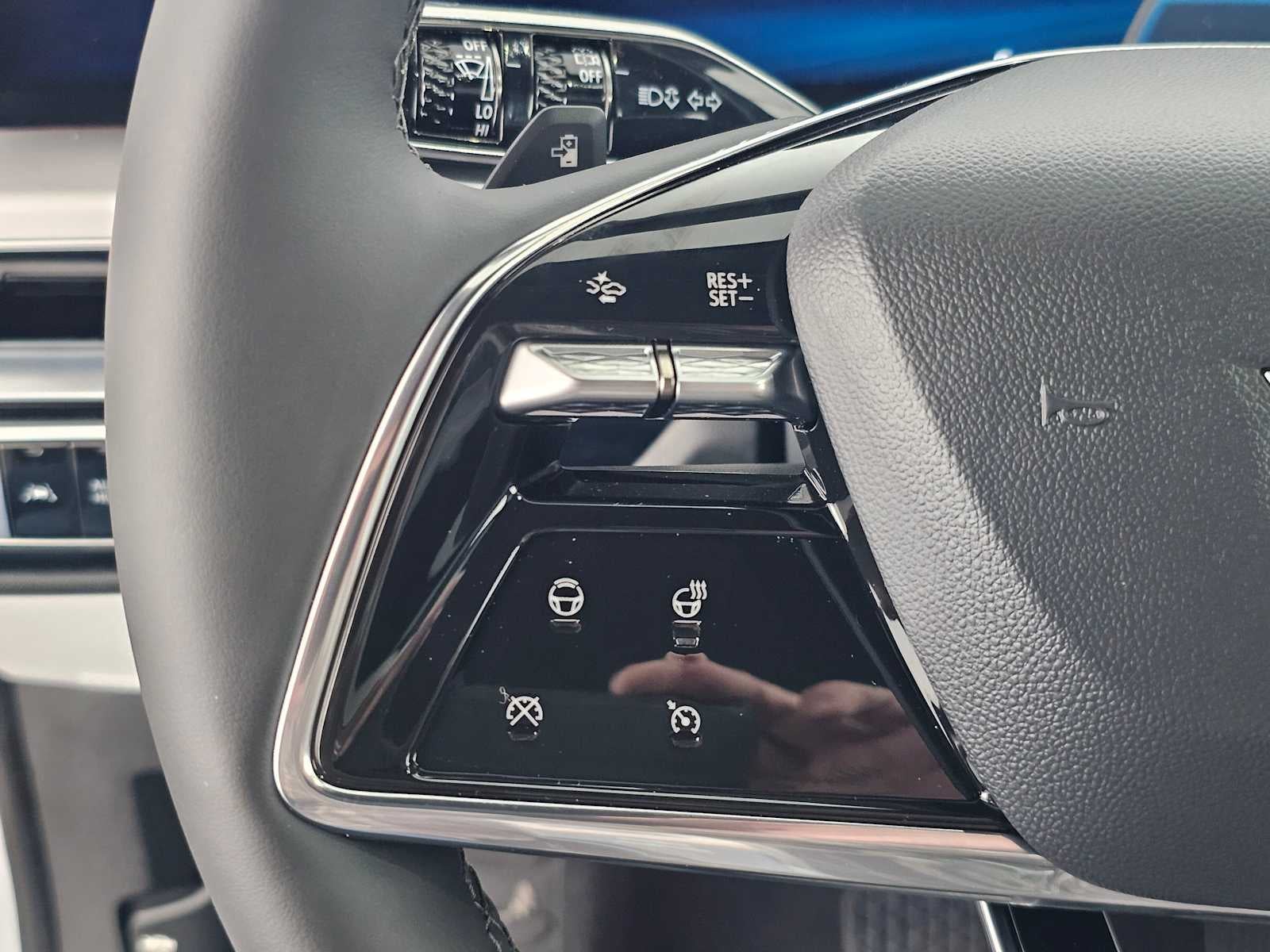 2026 Cadillac LYRIQ Premium Luxury