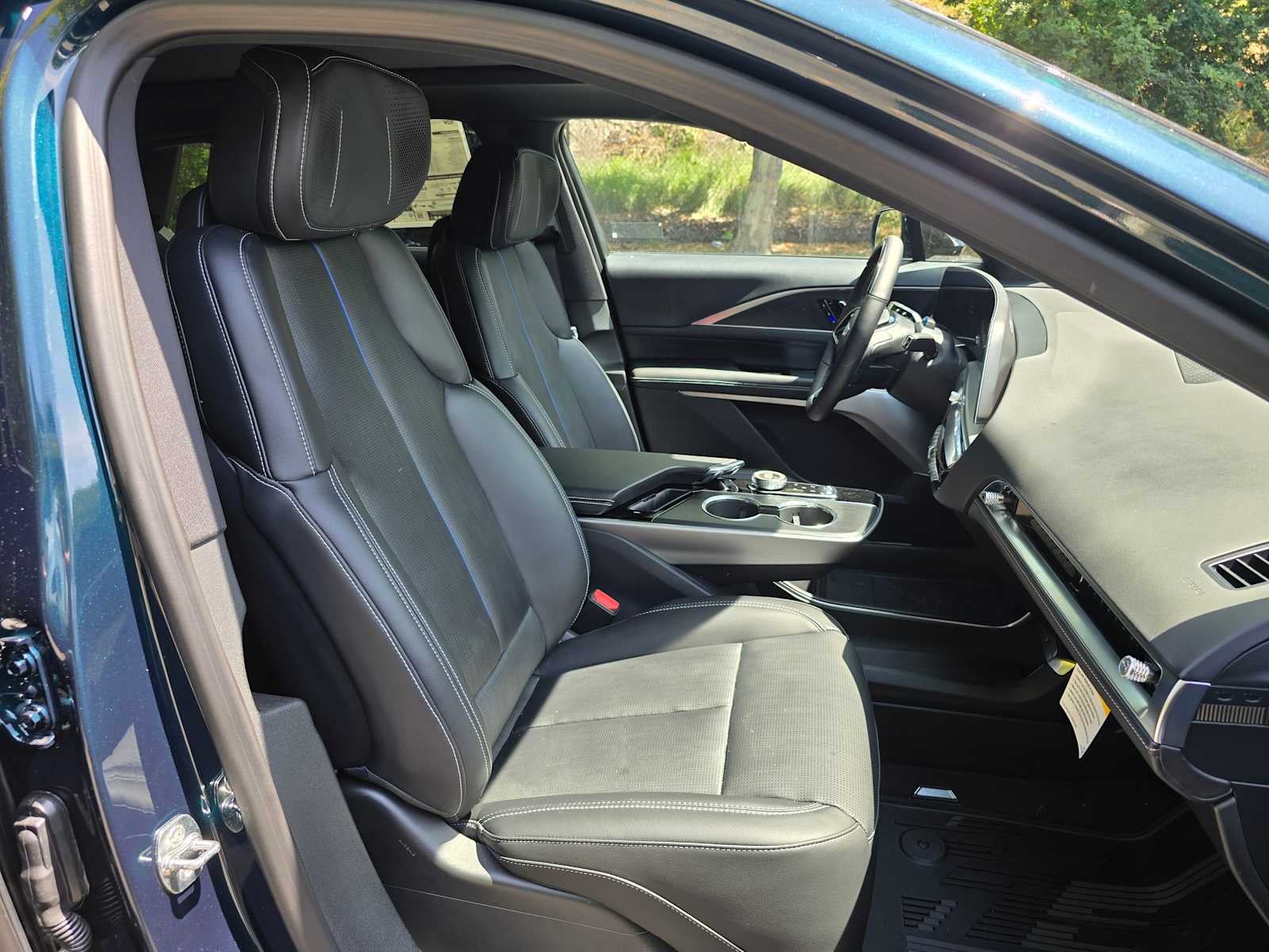 2025 Cadillac LYRIQ Luxury