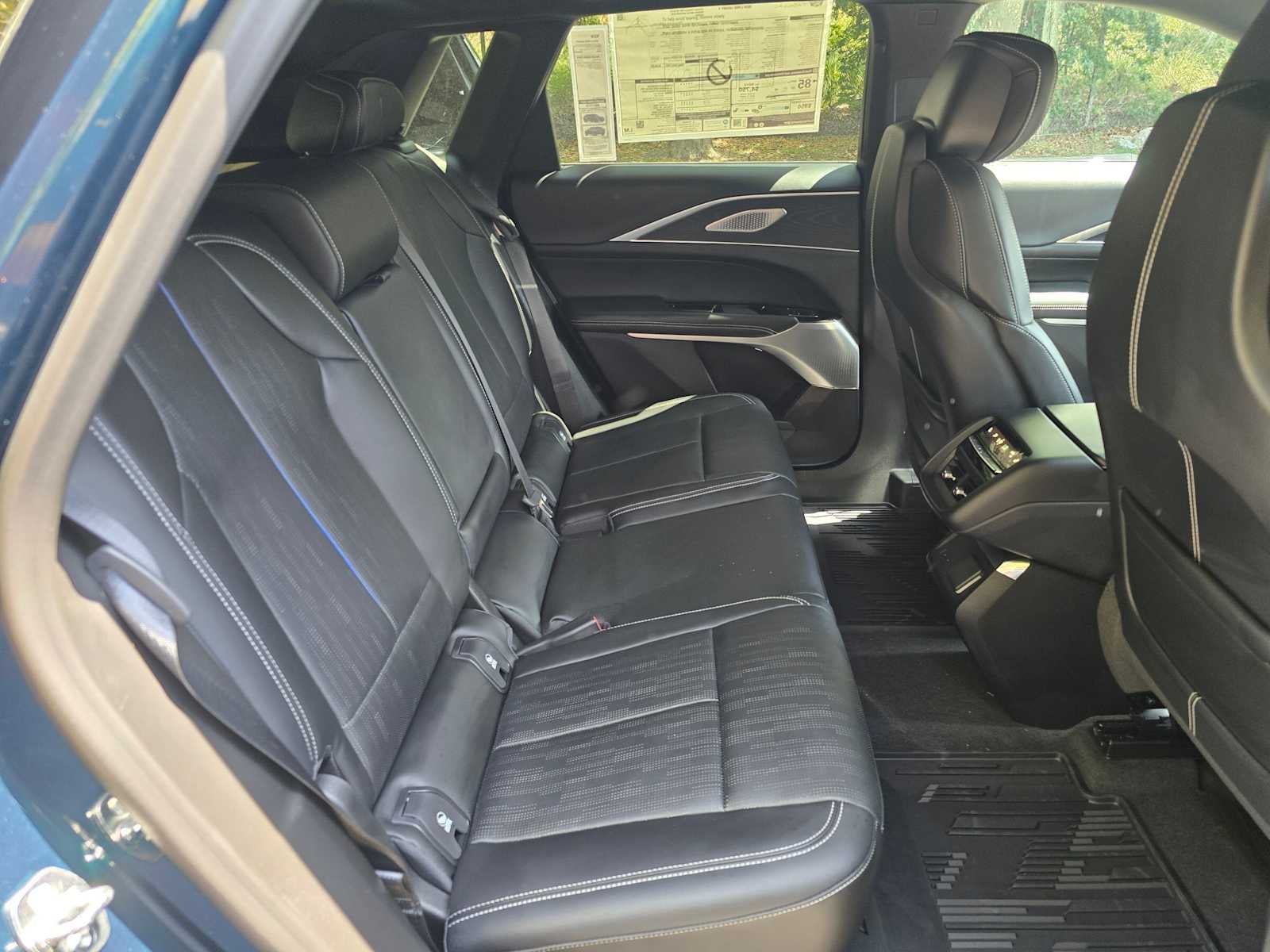 2025 Cadillac LYRIQ Luxury