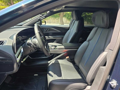 2025 Cadillac LYRIQ Luxury