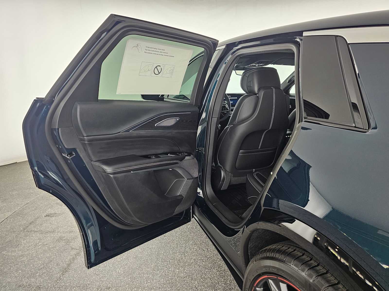 2025 Cadillac LYRIQ Luxury