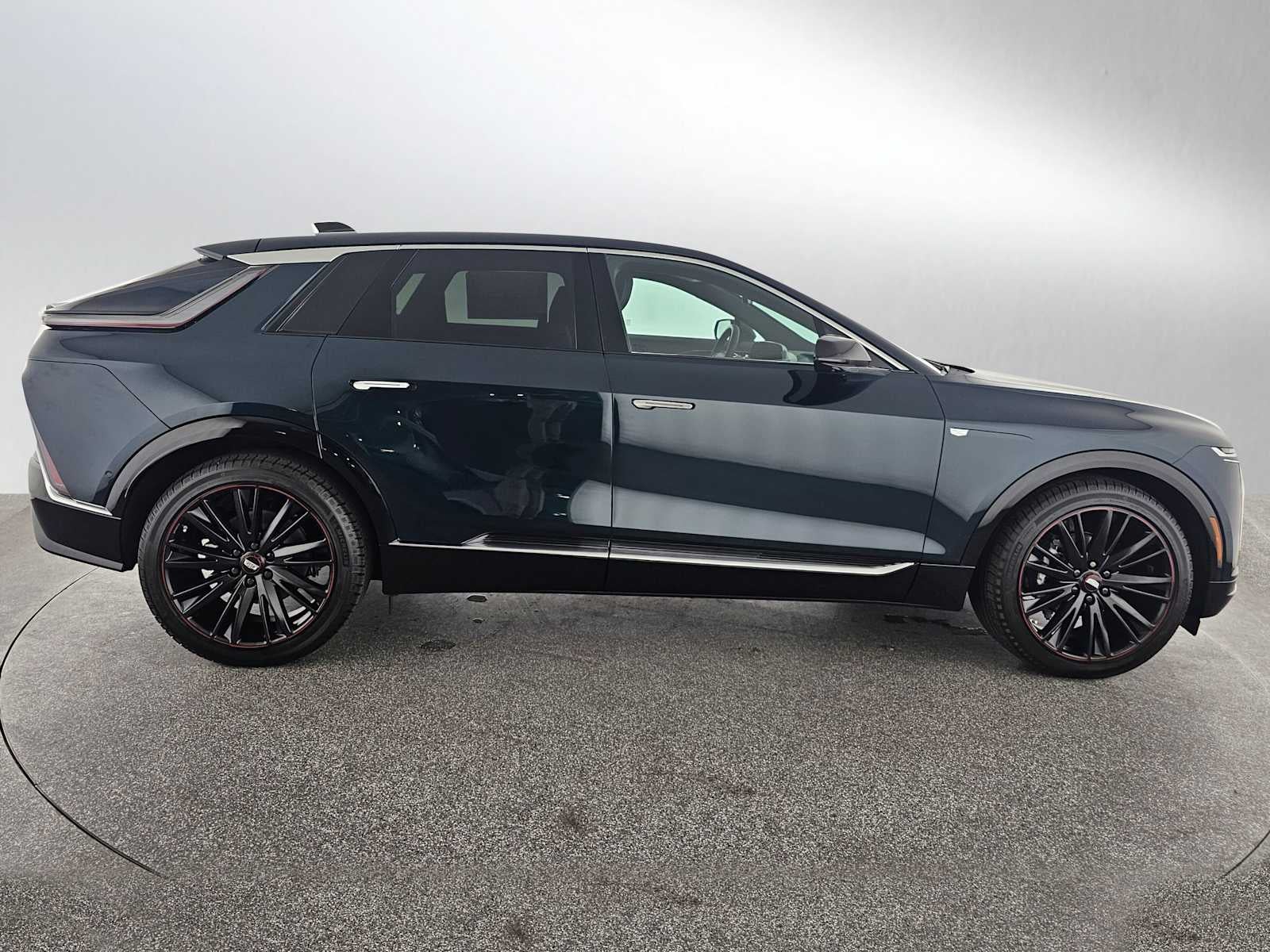 2025 Cadillac LYRIQ Luxury