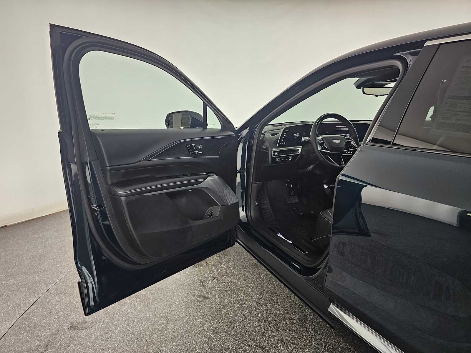 2025 Cadillac LYRIQ Luxury