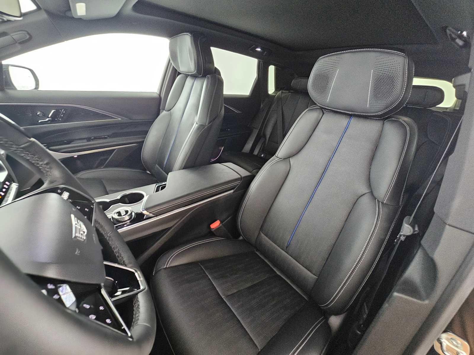 2025 Cadillac LYRIQ Luxury