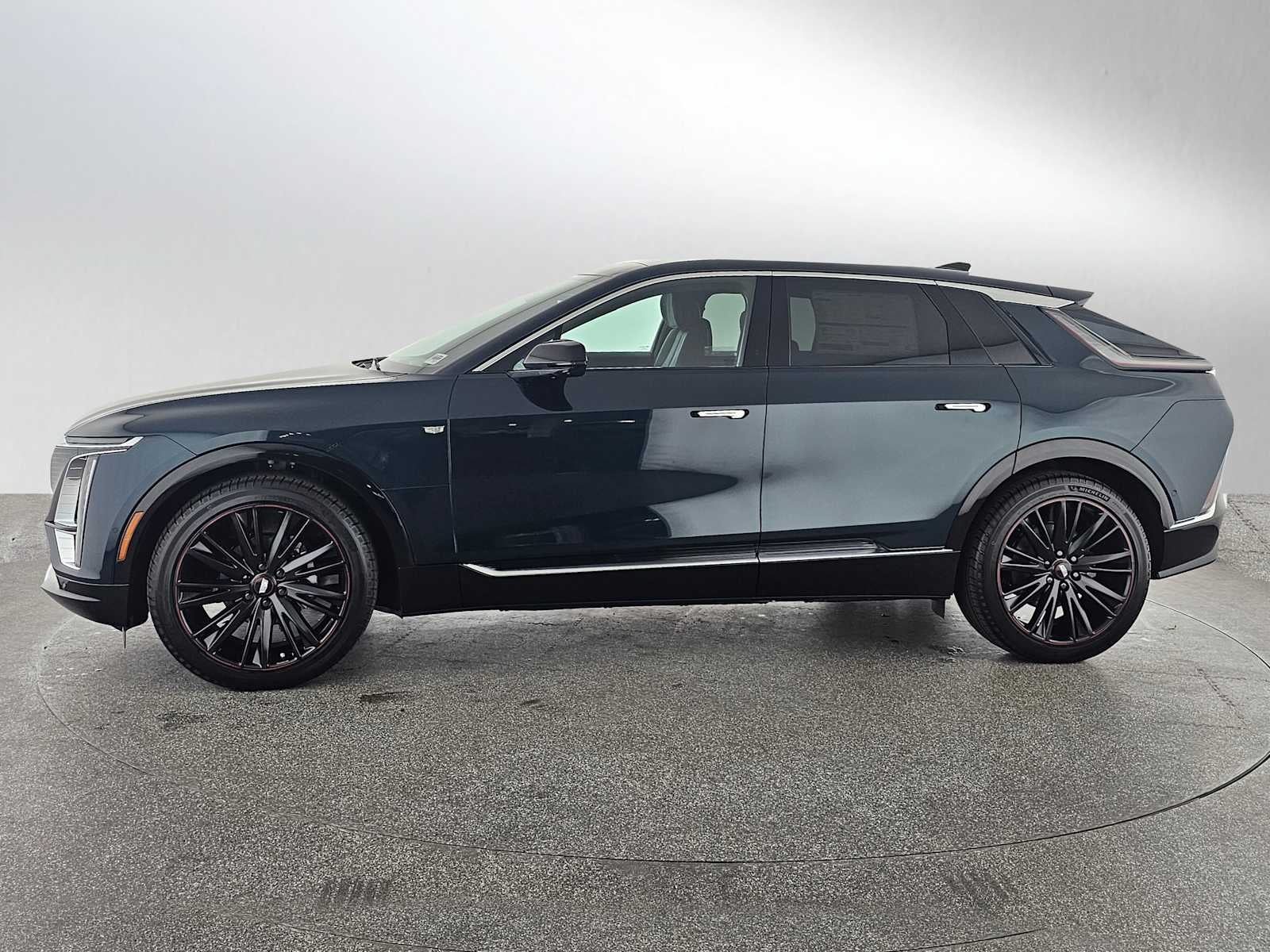 2025 Cadillac LYRIQ Luxury