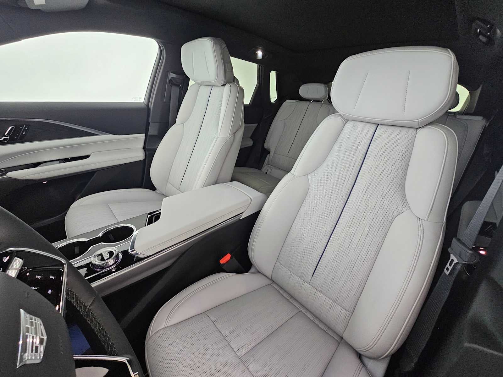 2025 Cadillac LYRIQ Sport