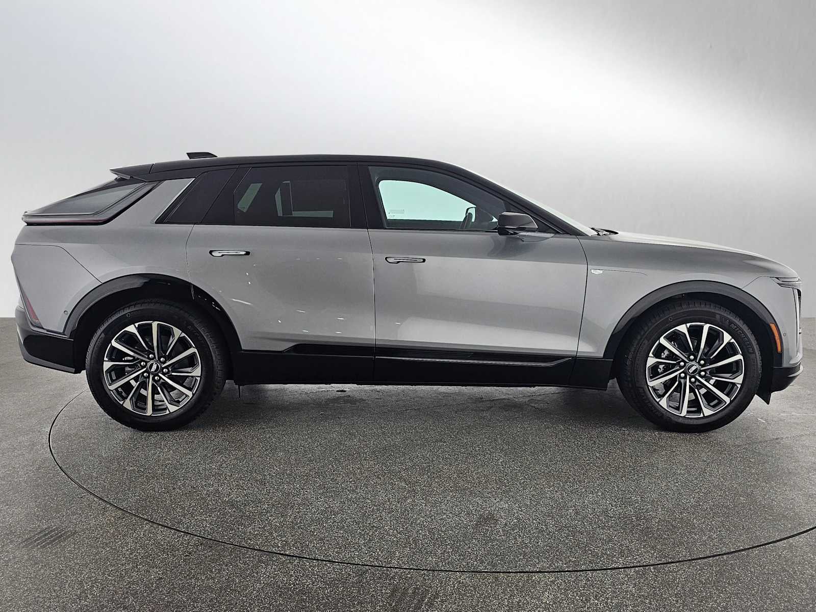 2025 Cadillac LYRIQ Sport
