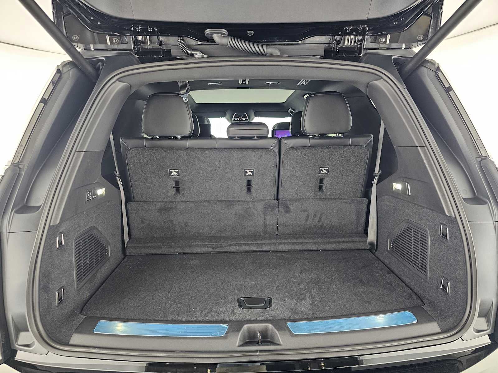 2026 Cadillac ESCALADE IQL Luxury