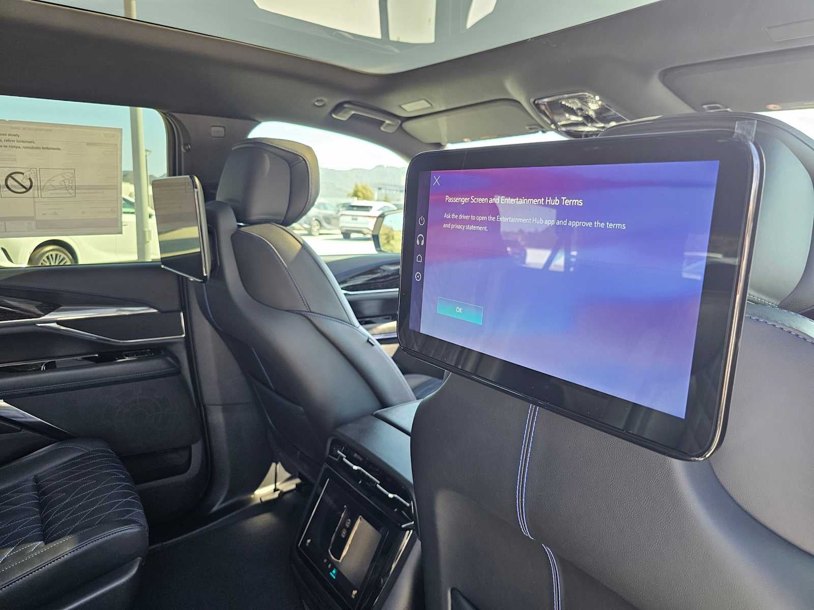 2026 Cadillac ESCALADE IQL Sport