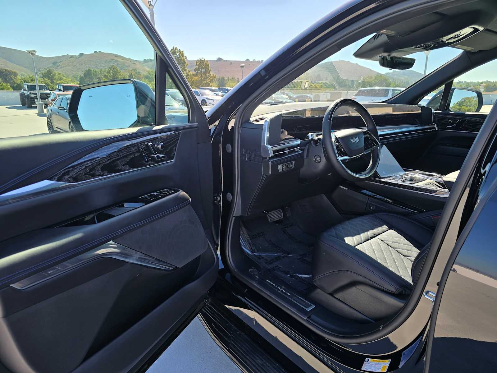 2026 Cadillac ESCALADE IQL Sport