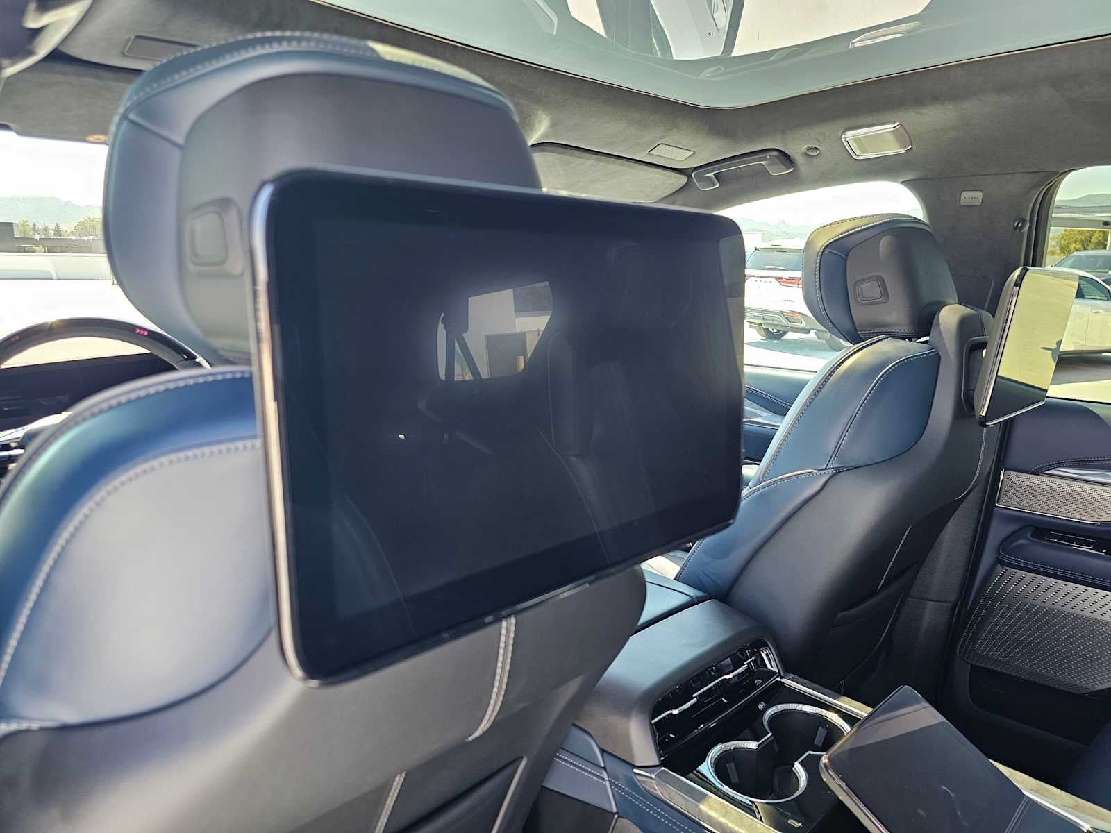 2026 Cadillac ESCALADE IQL Premium Sport