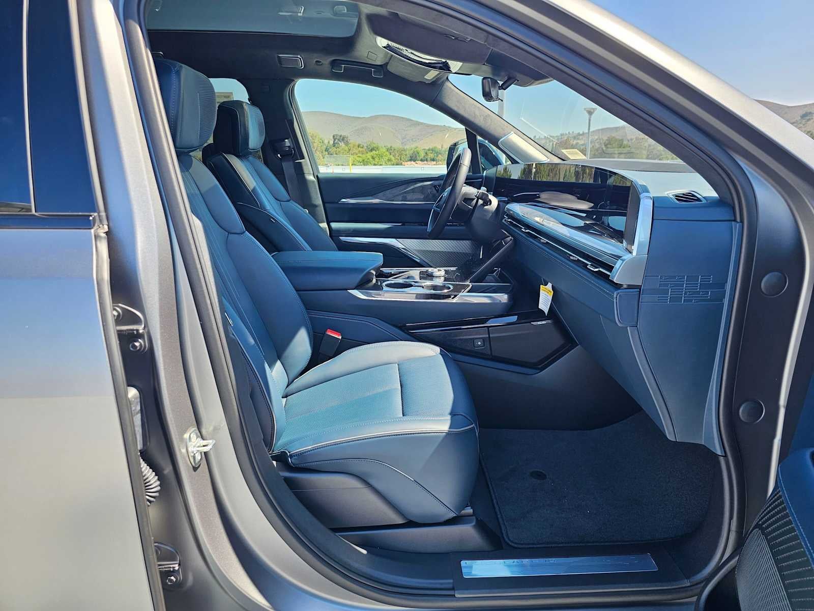 2026 Cadillac ESCALADE IQL Premium Sport
