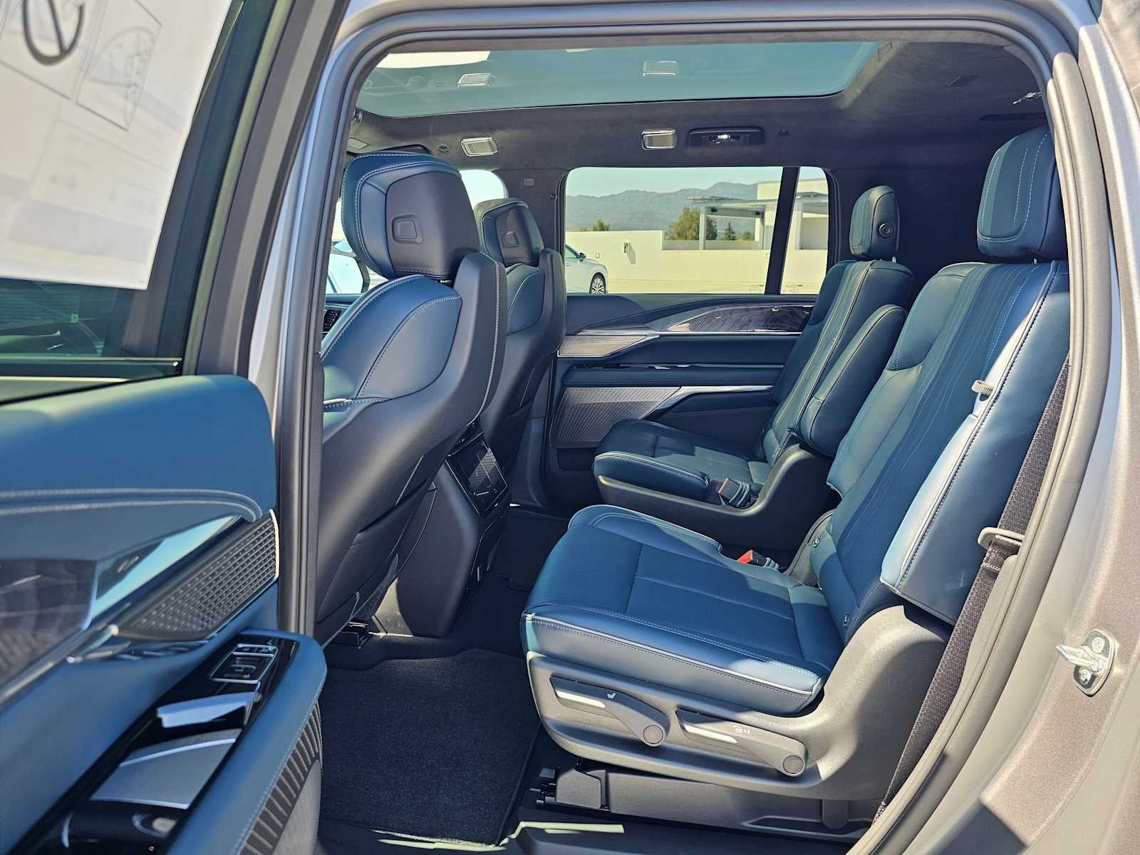 2026 Cadillac ESCALADE IQL Premium Sport