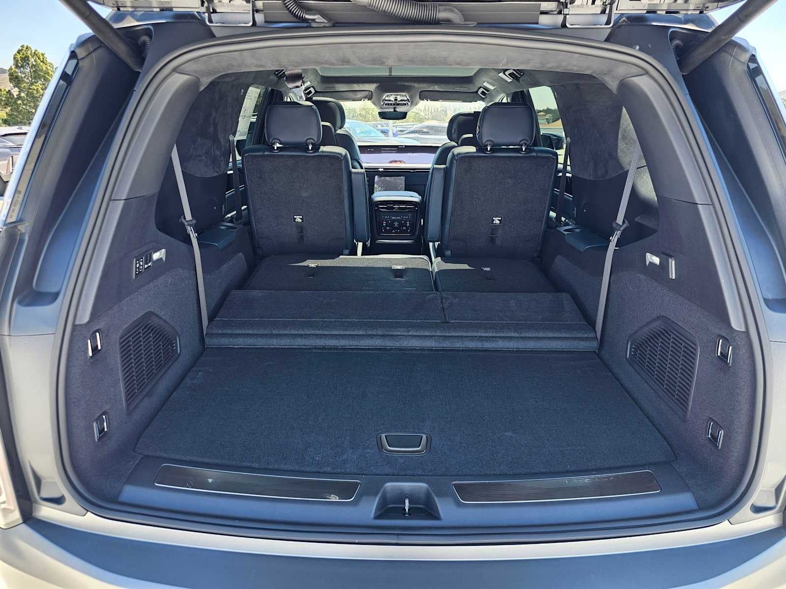 2026 Cadillac ESCALADE IQL Premium Sport