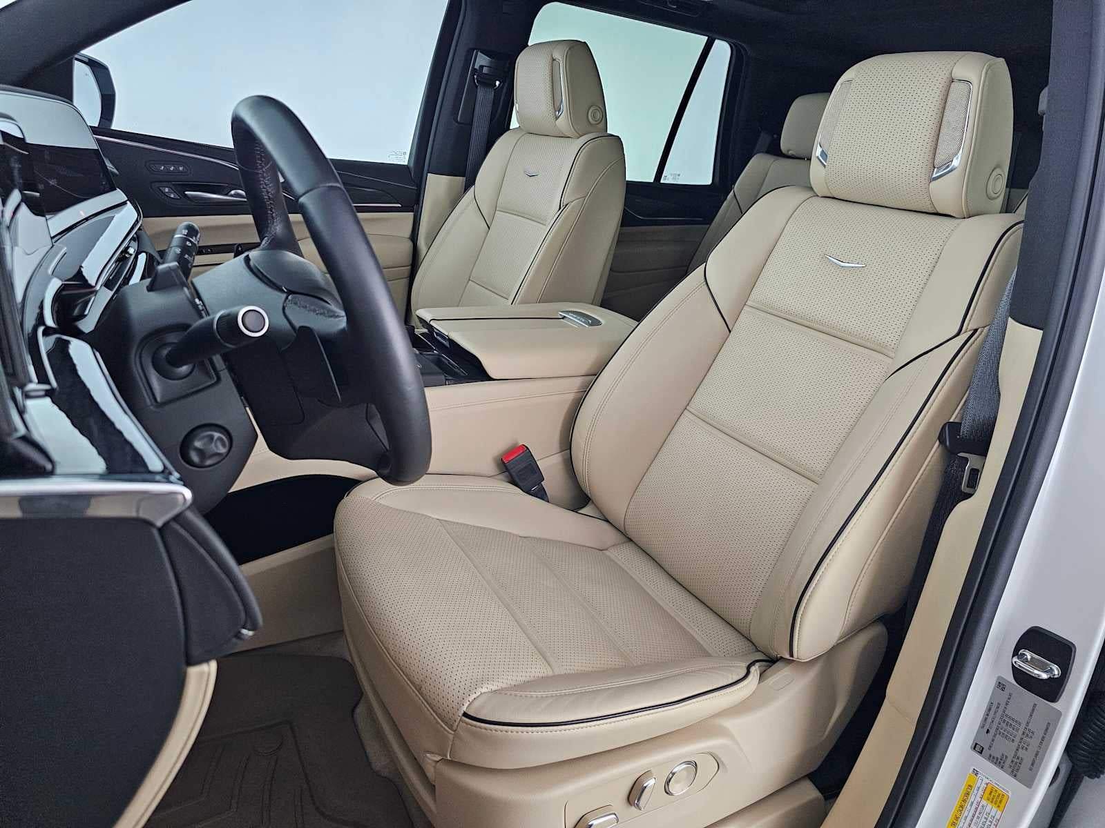 2023 Cadillac Escalade 4WD Premium Luxury