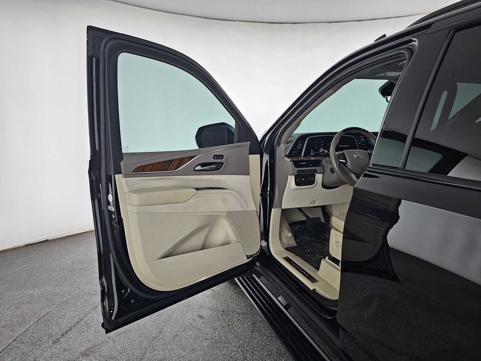 2023 Cadillac Escalade 4WD Sport Platinum