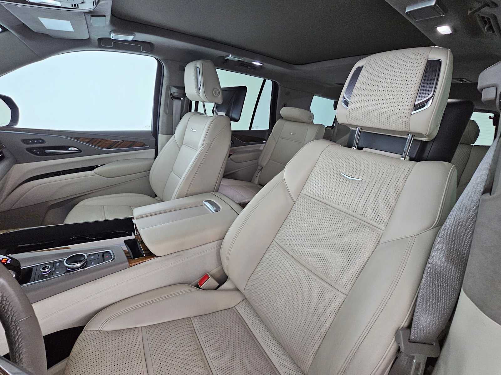 2023 Cadillac Escalade 4WD Sport Platinum