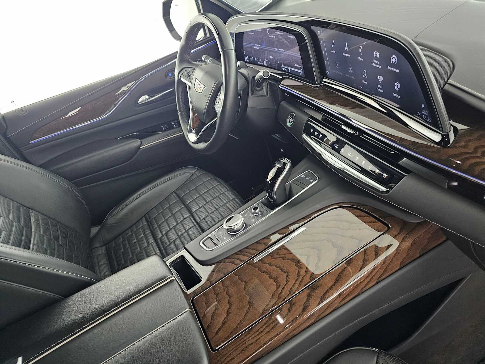 2024 Cadillac Escalade ESV 4WD Premium Luxury Platinum