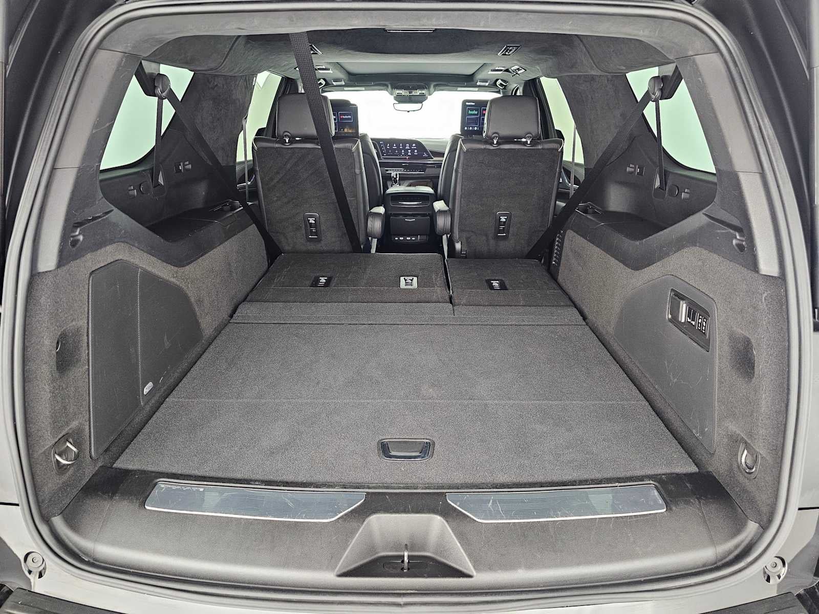 2024 Cadillac Escalade ESV 4WD Premium Luxury Platinum