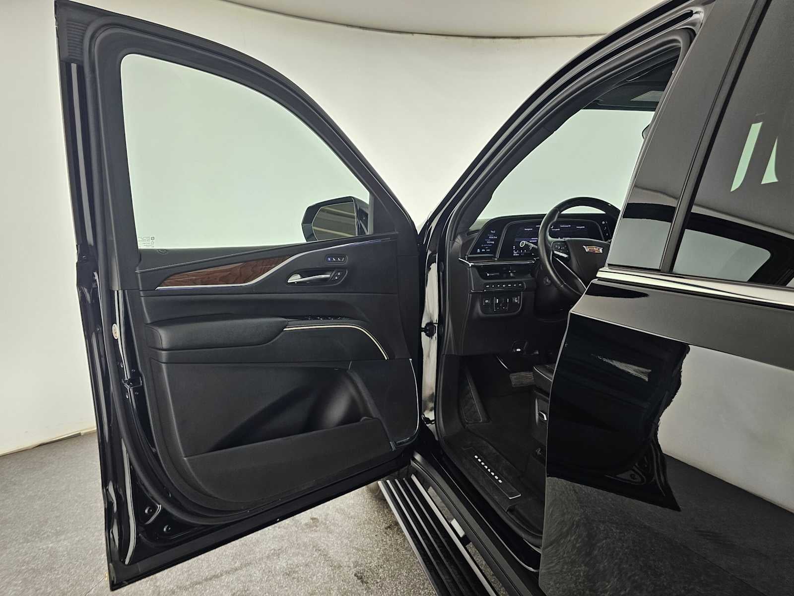 2024 Cadillac Escalade ESV 4WD Premium Luxury Platinum
