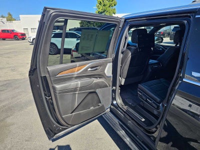 2024 Cadillac Escalade ESV 4WD Premium Luxury Platinum