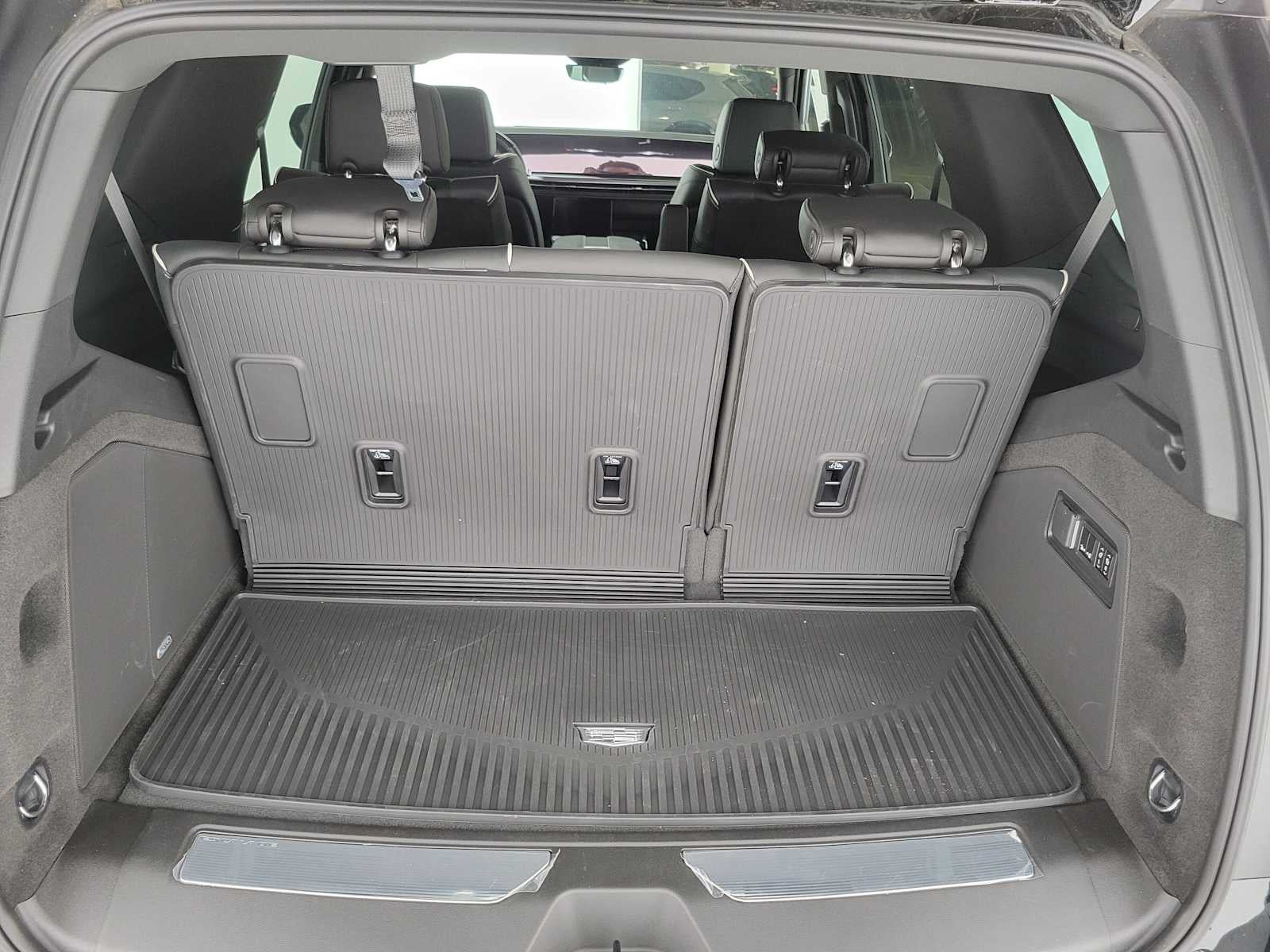 2026 Cadillac Escalade 4WD Luxury