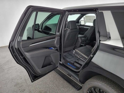 2026 Cadillac Escalade 4WD Luxury