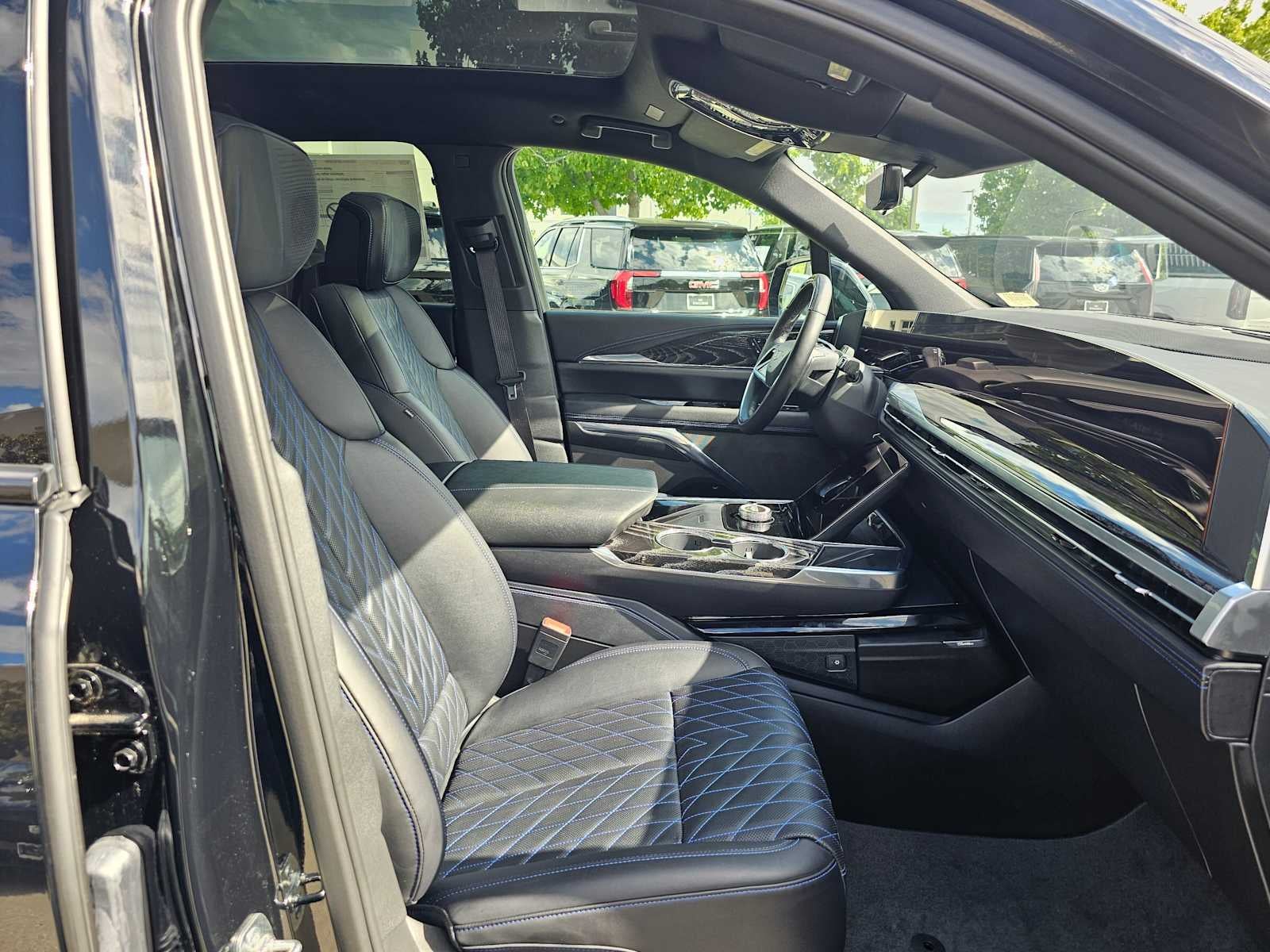 2026 Cadillac ESCALADE IQ Luxury