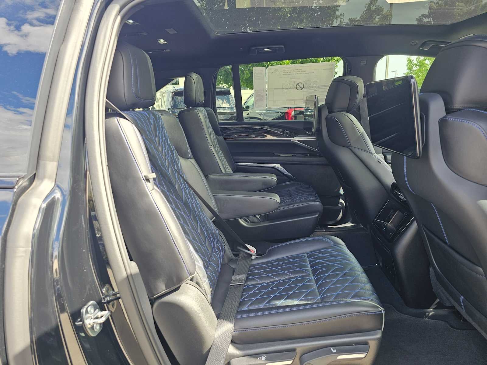 2026 Cadillac ESCALADE IQ Luxury