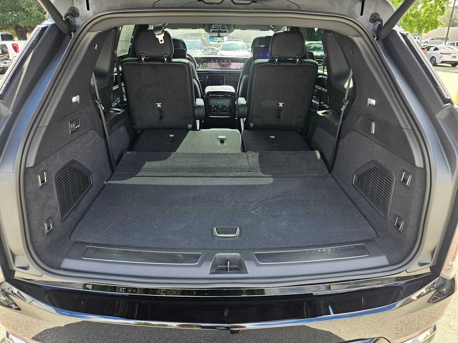 2026 Cadillac ESCALADE IQ Luxury