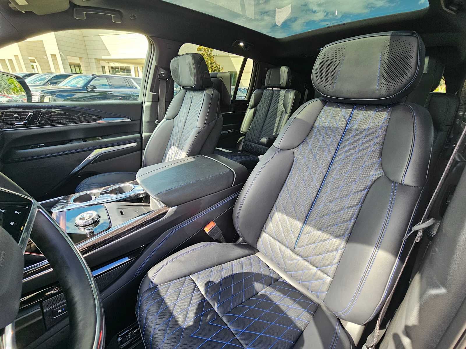 2026 Cadillac ESCALADE IQ Luxury