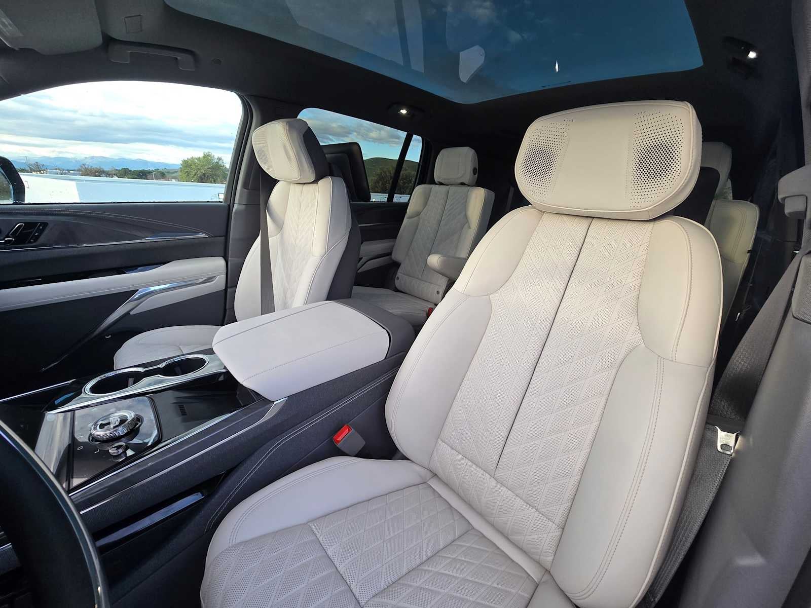 2026 Cadillac ESCALADE IQ Luxury