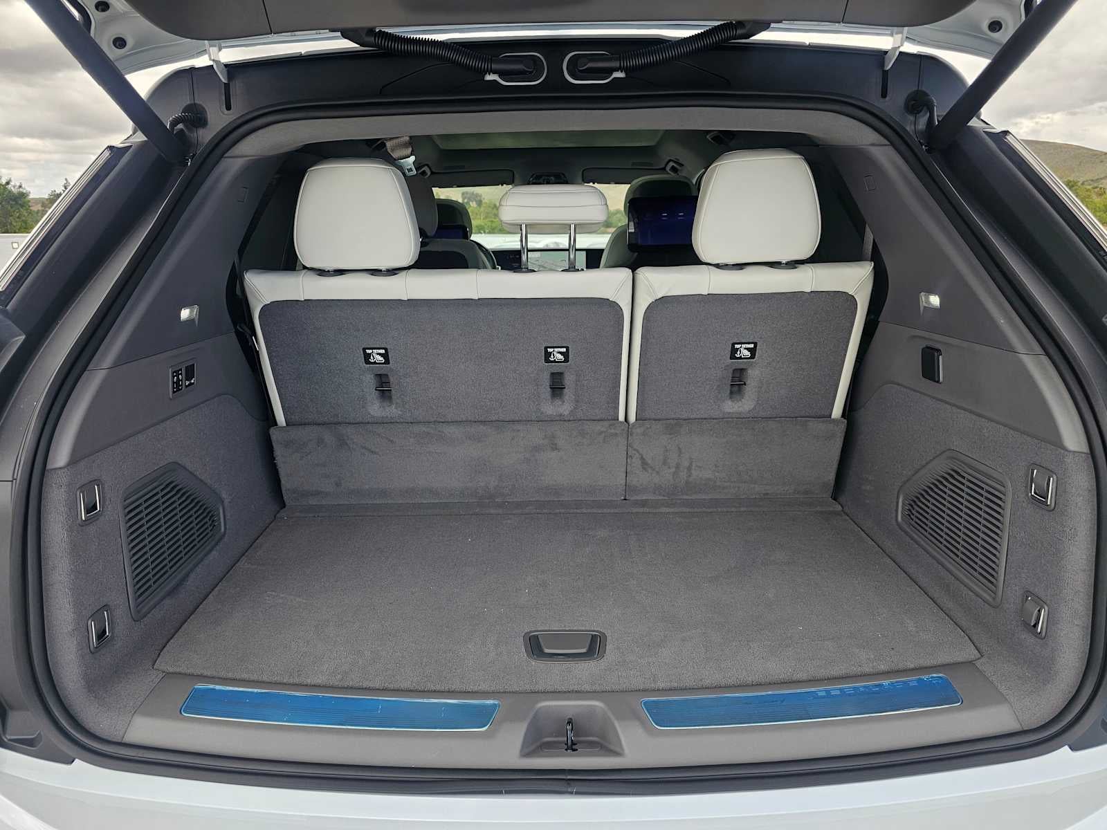 2026 Cadillac ESCALADE IQ Luxury