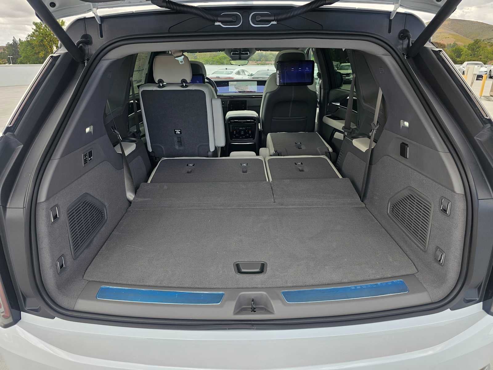 2026 Cadillac ESCALADE IQ Luxury