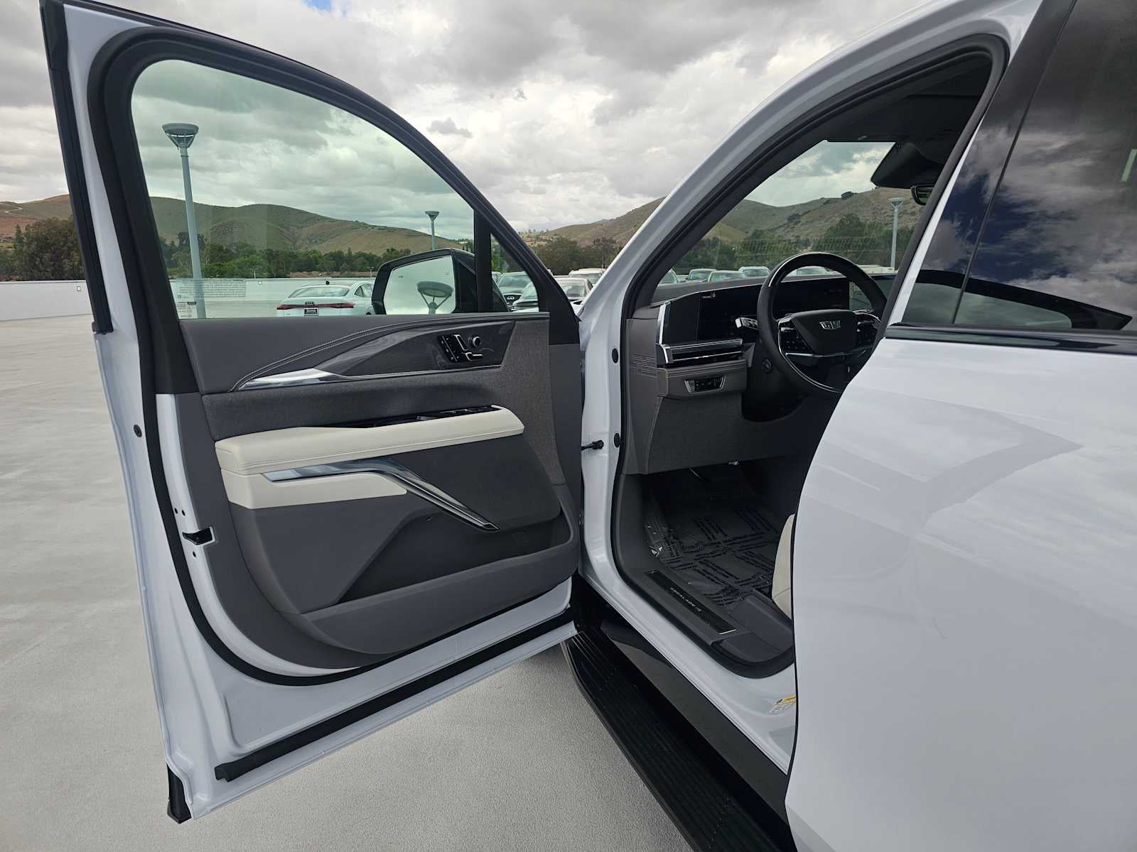 2026 Cadillac ESCALADE IQ Luxury