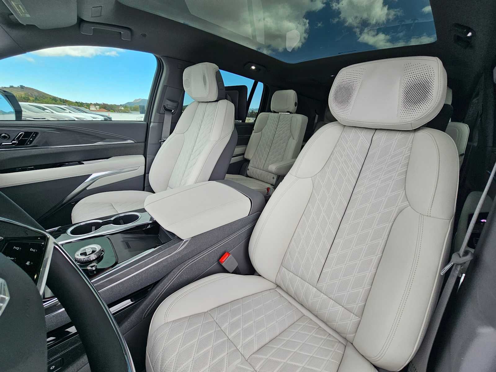 2026 Cadillac ESCALADE IQ Luxury