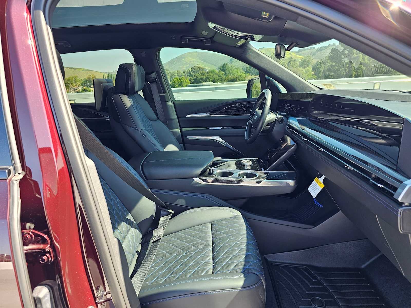 2025 Cadillac ESCALADE IQ Sport 1